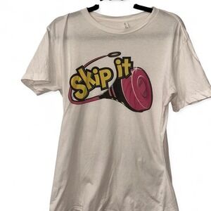 Y2K white cotton graphic tee with "skip it" design size small